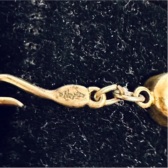 Vintage Gold Crescent Linked Napier 20”in Length Gold Necklace - Picture 8 of 12